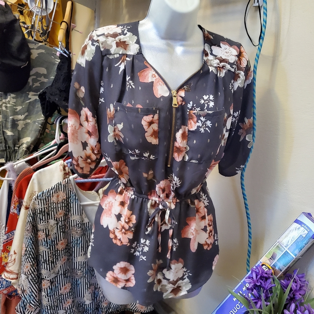Floral Gray Top